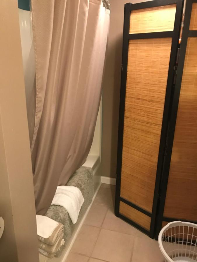 Lakeshore Retreat Bed & Breakfast Richmond Ngoại thất bức ảnh